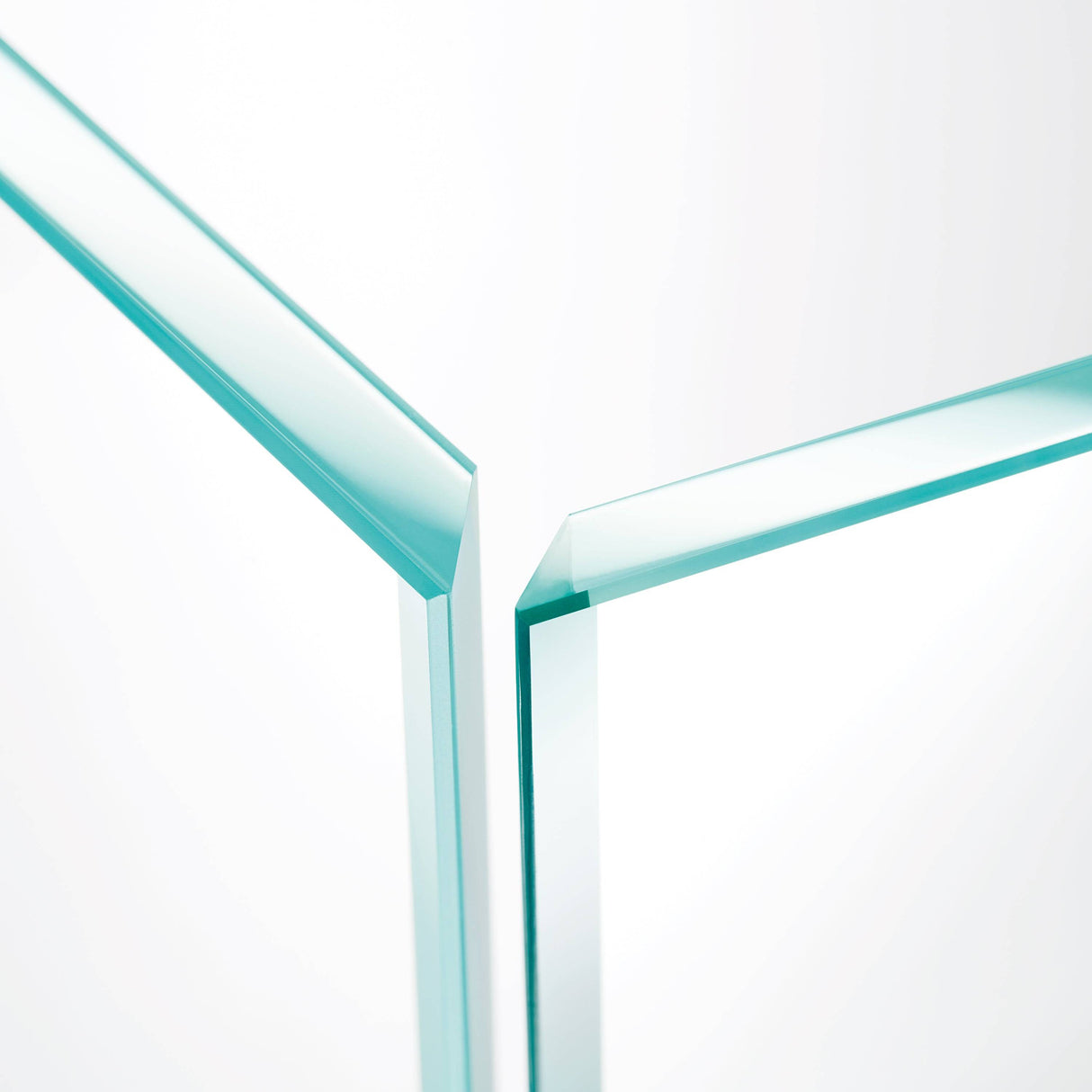 OASE ScaperLine 60 Aquarium features Mitered Corner Seams